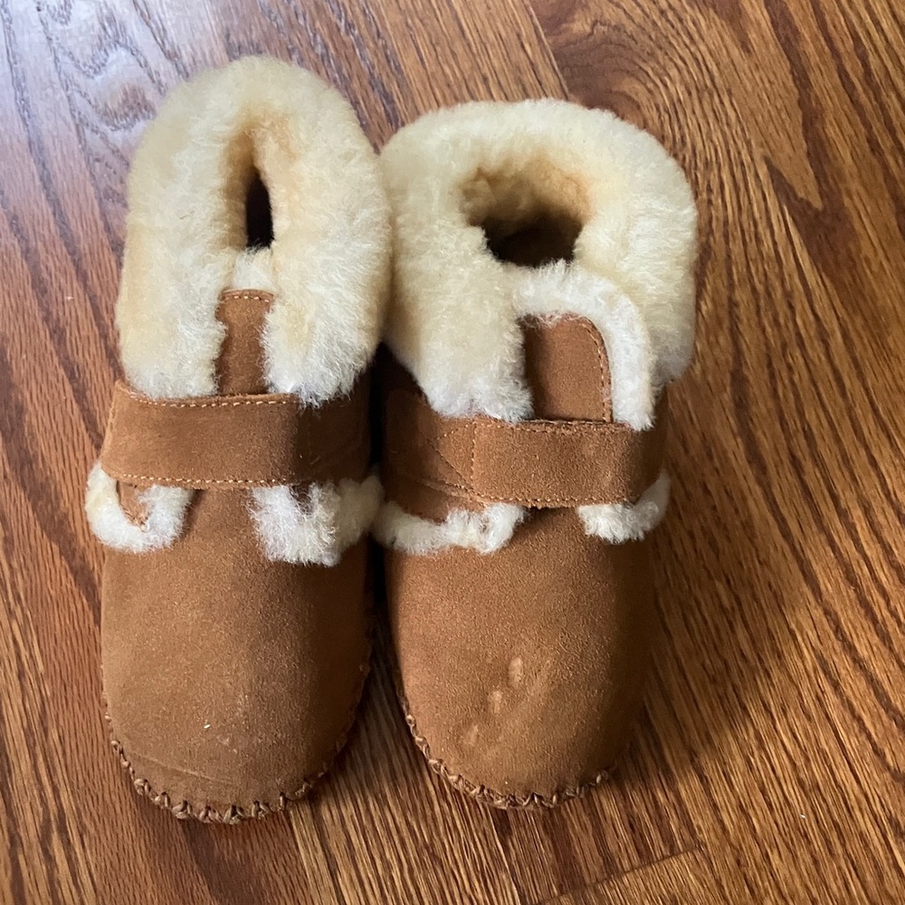 L.L. Bean Toddler Wicked Good Slippers Shearling Booties